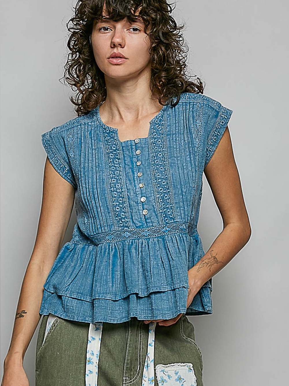 POL Eyelet Embroidery Pintuck Sleeveless Blouse